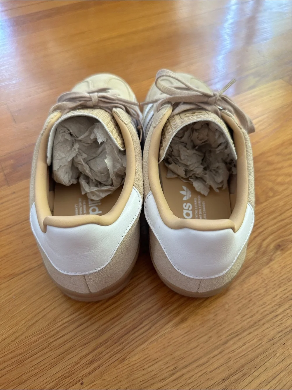 adidas Samba Suede Sneakers NWT - Beige with White Stripes - Picture 5 of 8